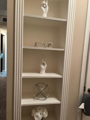Amazing spacious 2 beds 2 baths modern living